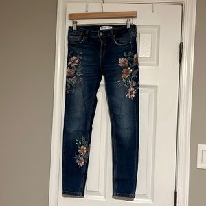 Jeans with flowers Zara size 26